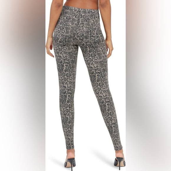 Spanx Ankle Jean-ish Snake Print Leggings - Picture 10 of 10